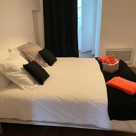 T1 Bis 35 M2 Lit Queen Size équipé Pau