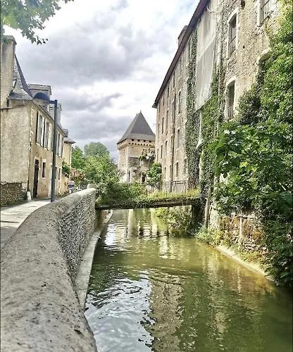 Cosy Centre Proche Gare Lit Queen Pau